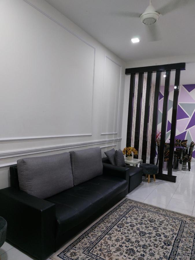 Pelangi Homestay Bota Экстерьер фото