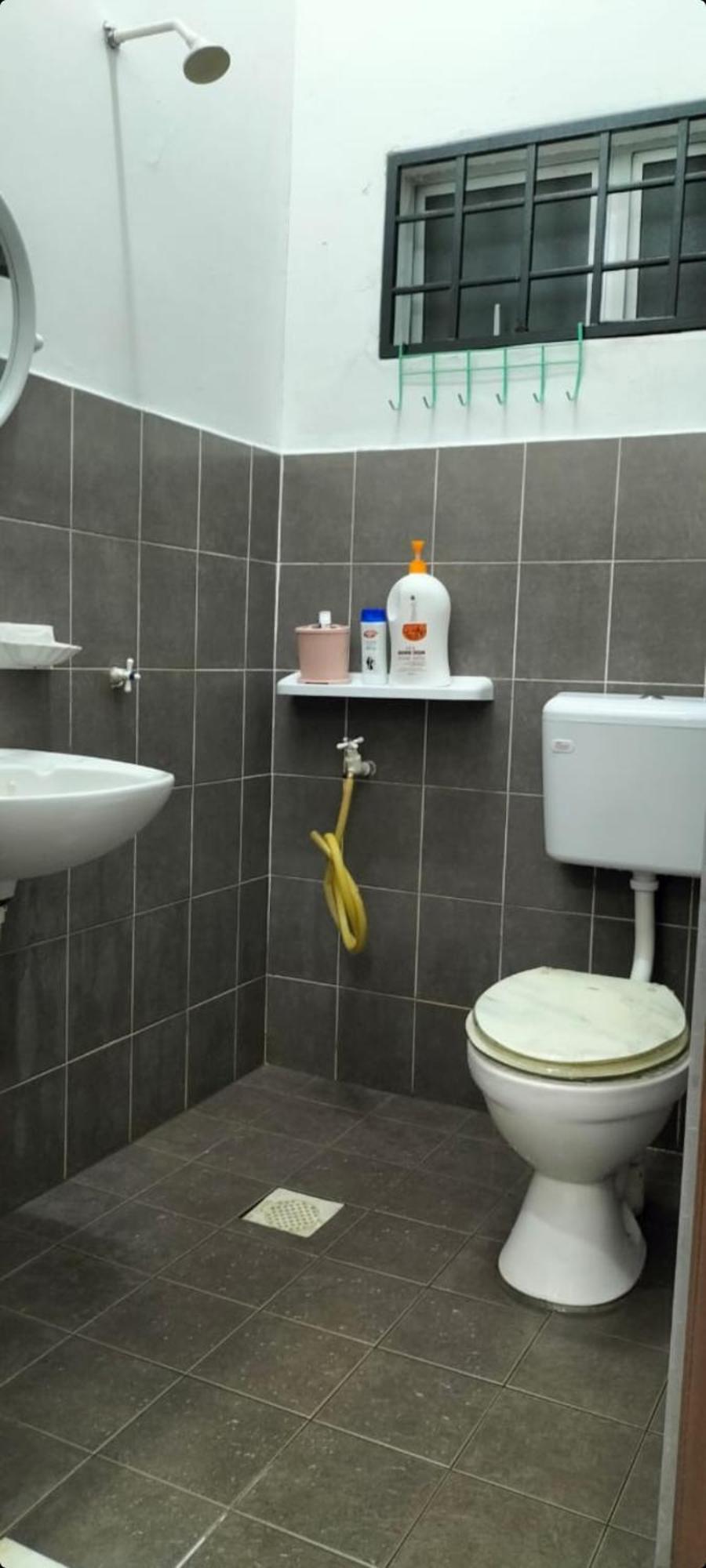Pelangi Homestay Bota Экстерьер фото